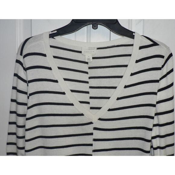 Caslon Women's High-Low V-Neck Sweater in Ivory Black Stripe Medium MSRP $59 - Picture 3 of 4